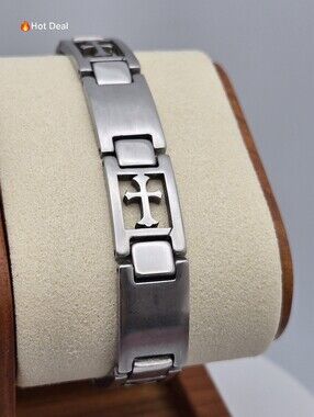 Men's Stainless Steel Cross Link Bracelet Laser Cut Christian Silver Tone 7.5"